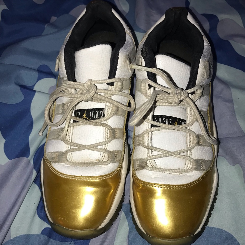 Jordan Gold 11s 6.5
